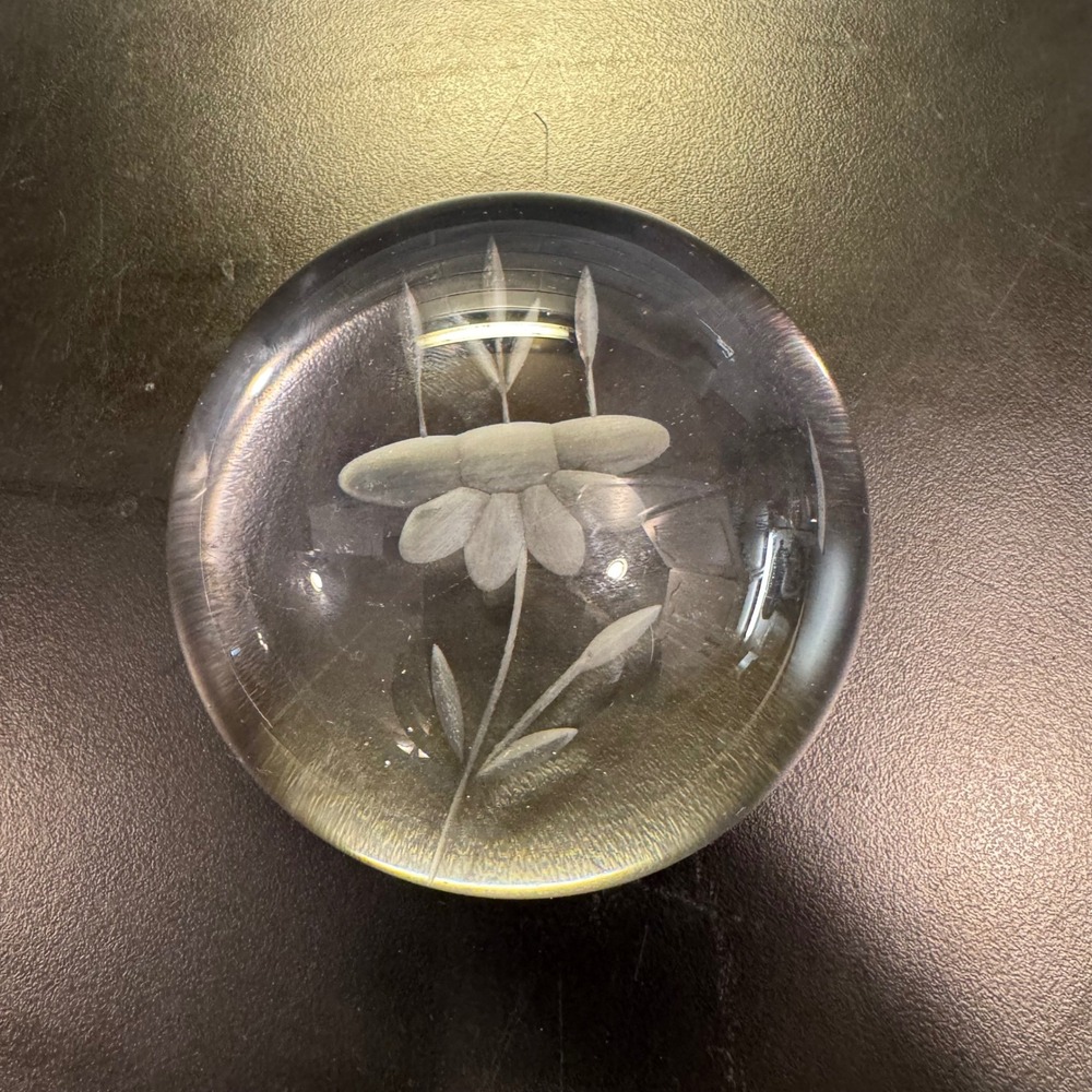 Princess House Paperweight Home Decor 3in Clear Etched Daisy Lead Crystal France